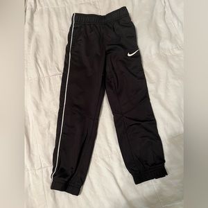 Nike jogger sweat pants- little boys size 5